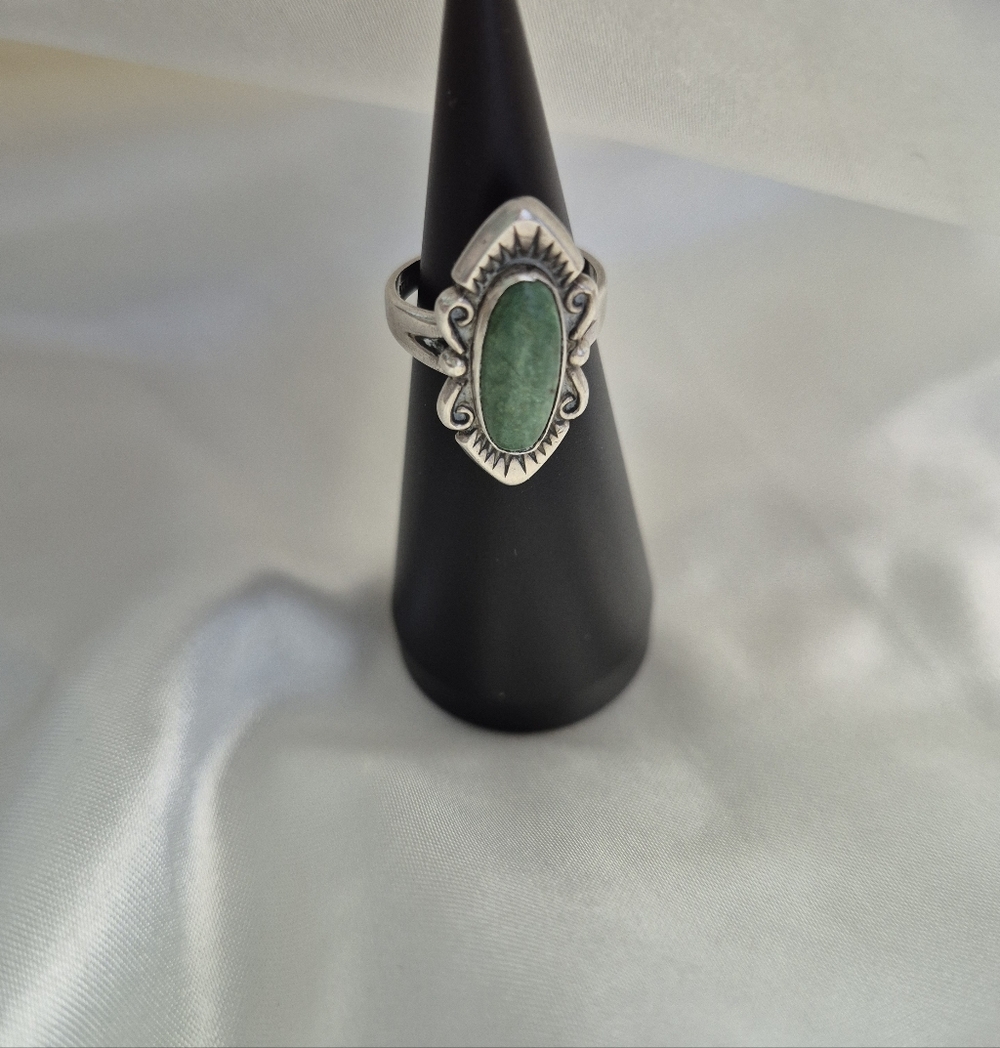 PINKY Bell Trading Post Sterling Silver Green Stone Oval Navajo Native Amer